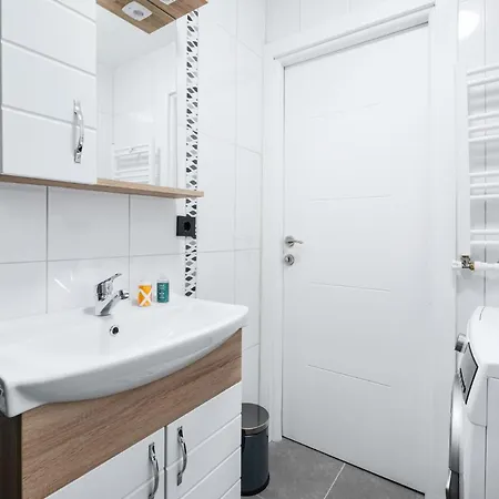 Newly Constructed In Sisli -1000mbps -ac- Elevator Apartment Istanbul